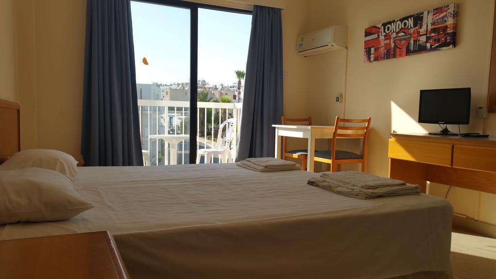 Marisa Hotel Apartments ไอยานาปา ภายนอก รูปภาพ