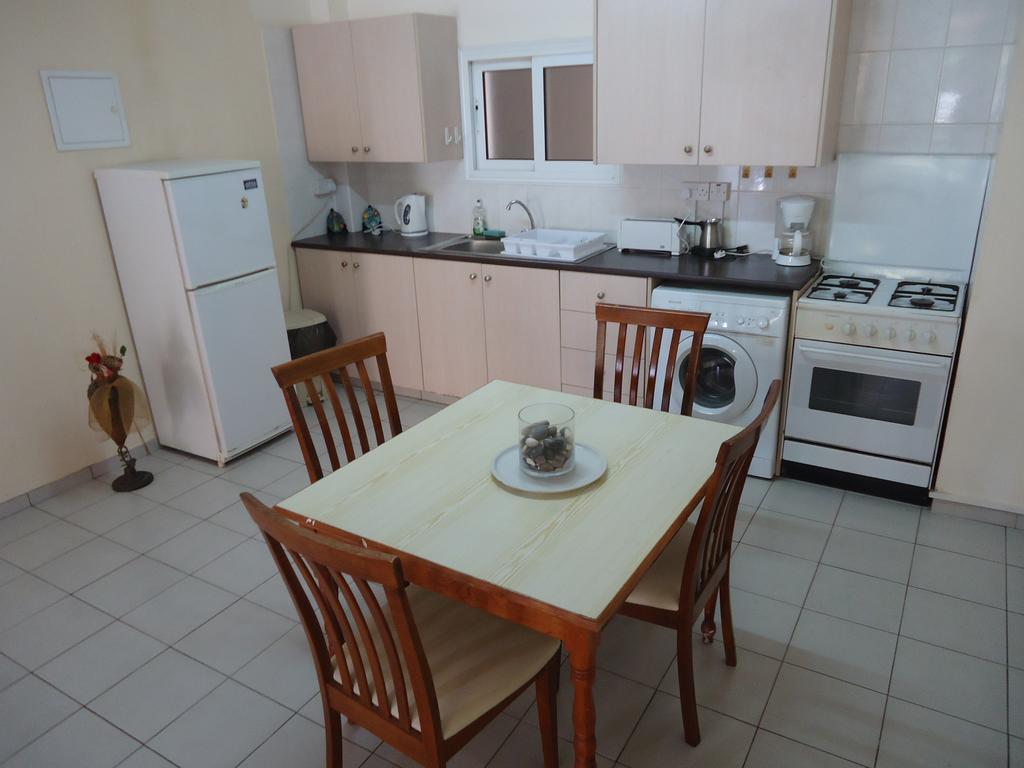 Marisa Hotel Apartments ไอยานาปา ภายนอก รูปภาพ